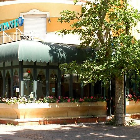 Hotel Dei Platani Rimini Kültér fotó