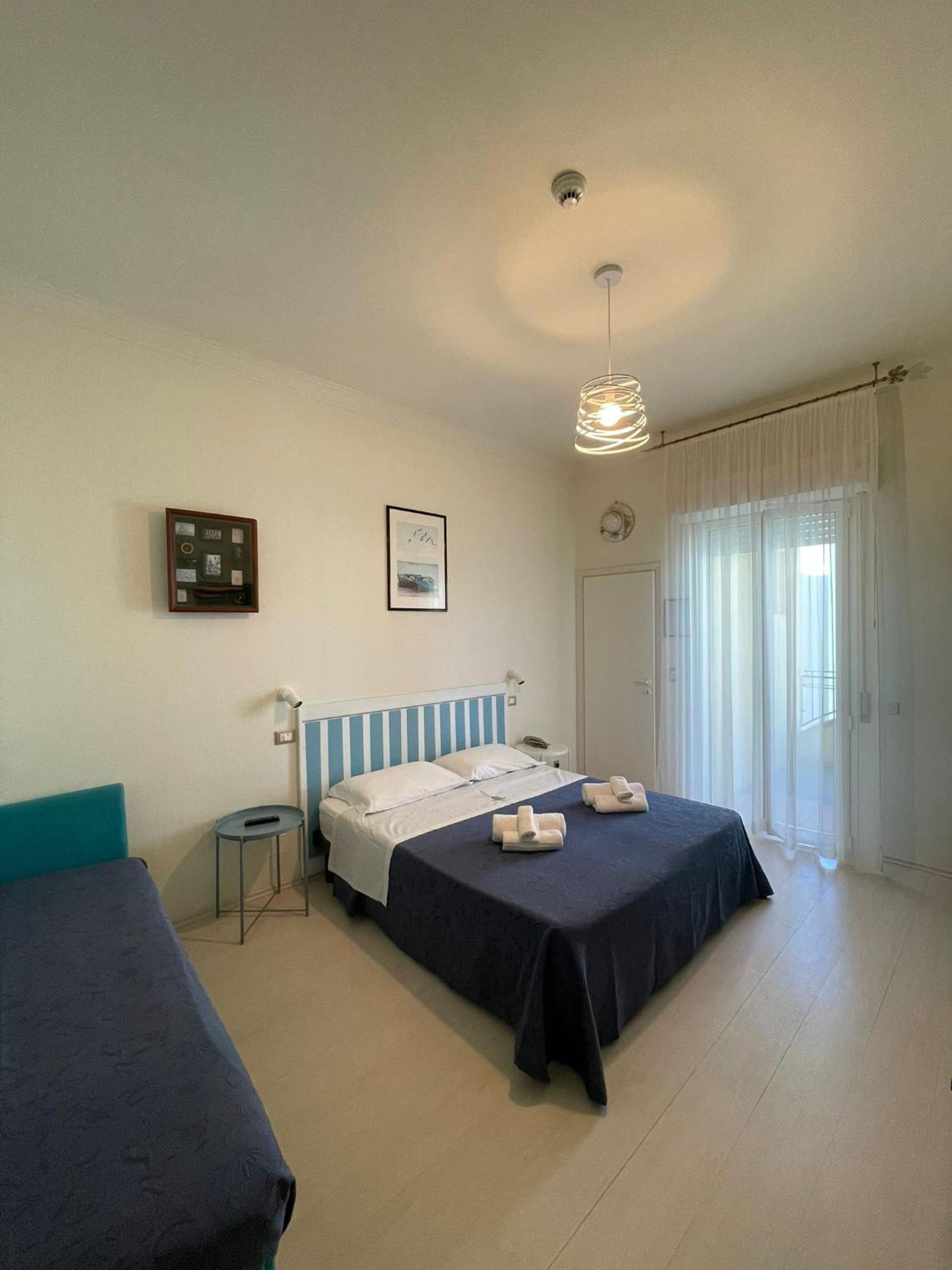 Hotel Dei Platani Rimini Kültér fotó