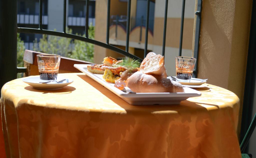 Hotel Dei Platani Rimini Kültér fotó
