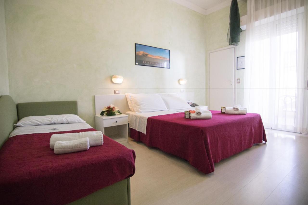Hotel Dei Platani Rimini Kültér fotó